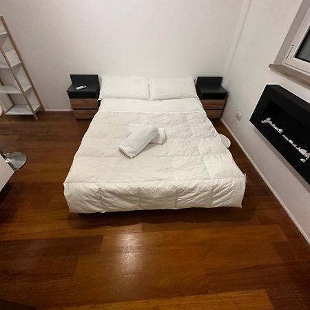 Suite Fiore Бари Екстериор снимка